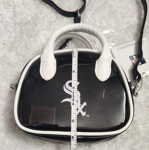 Brand New MLB SOX Two Way Mini Bag - Picture 4 of 12